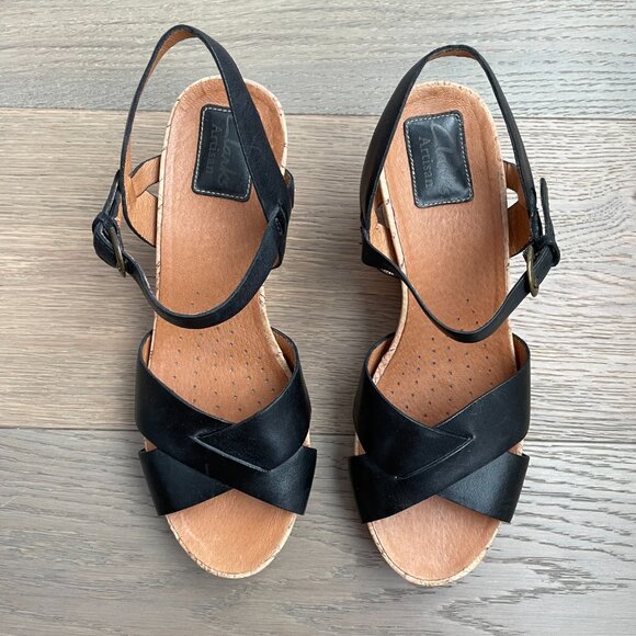 Clarks Artisan Active Air 3" Heel Wedge Leather Sandals Black + Tan Sz 8M - Picture 2 of 10